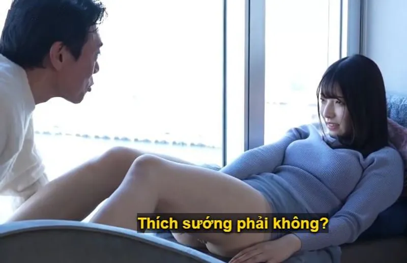 Buổi hẹn hò giữa bác trai lớn tuổi và cô minh tinh trẻ tuổi chân ướt chân ráo trong nhà nghỉ sang trọng